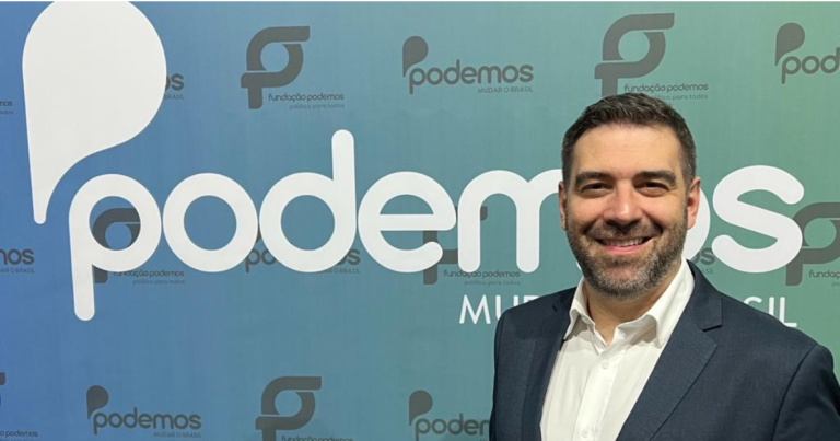 Leia mais sobre o artigo Denian Couto assume o comando do Podemos em Curitiba