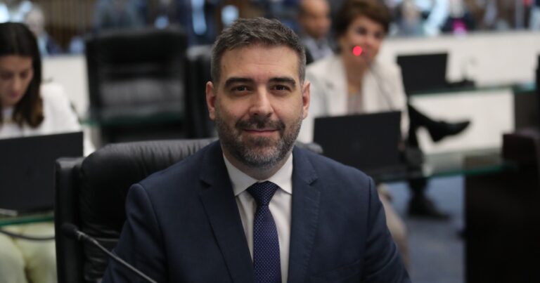 Leia mais sobre o artigo Deputado Denian Couto participa de Brazil Summit em Foz