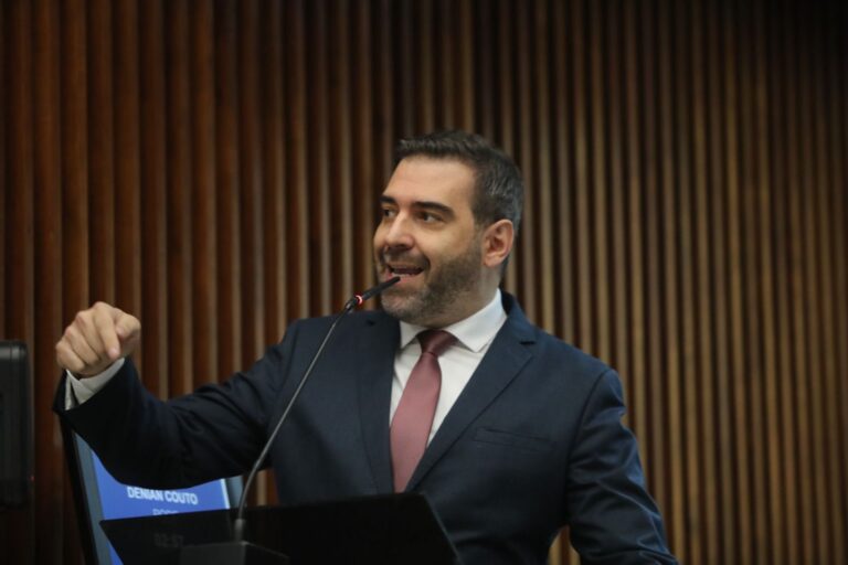 Leia mais sobre o artigo Deputado Denian Couto critica aposentadoria para ex-governadores