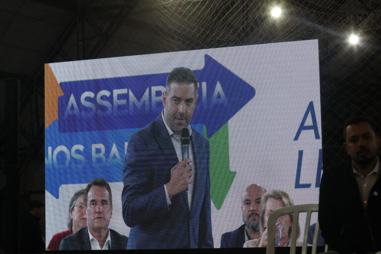 Leia mais sobre o artigo Denian Couto participa no Boqueirão da Assembleia nos Bairros