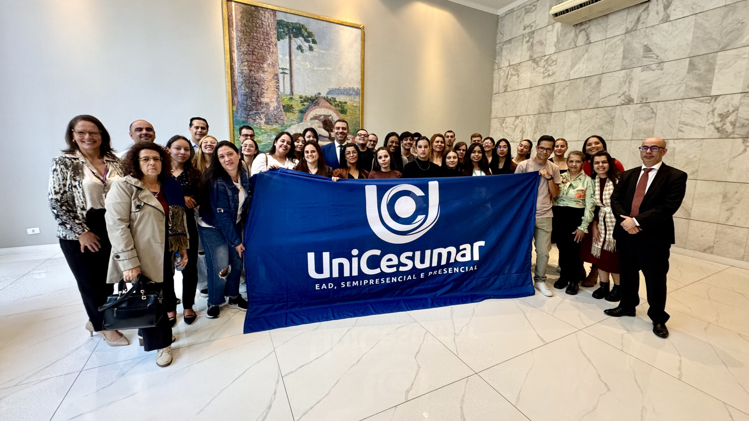 No momento, você está visualizando Denian Couto realiza palestra para estudantes da Unicesumar