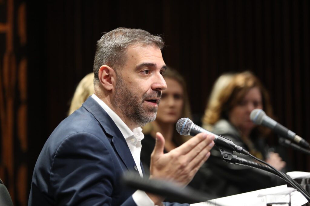 Denian Couto em evento à pessoa celíaca.